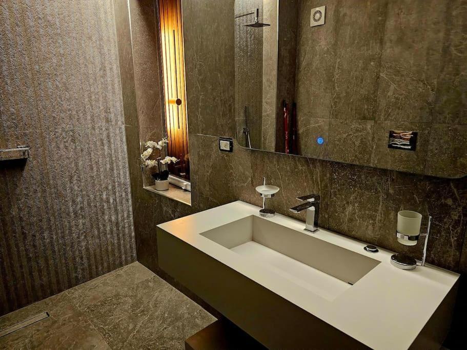 Blloku Suites, City Centre,Тирана Екстериор снимка